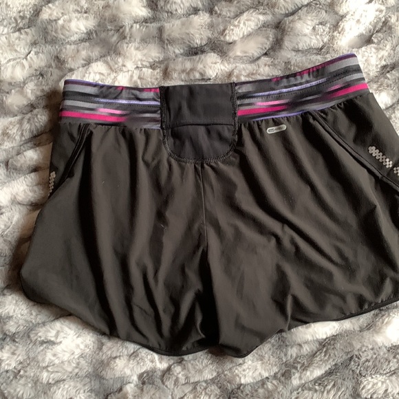 Puma running shorts - Picture 4 of 4